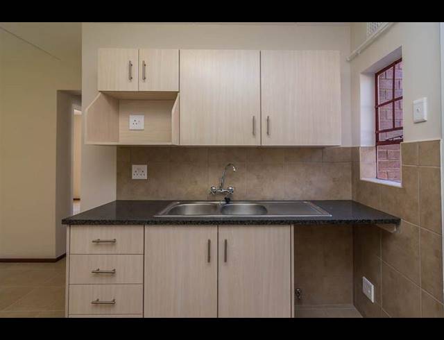 2 BEDROOM PROPERTY TO RENT IN NOORDWYK